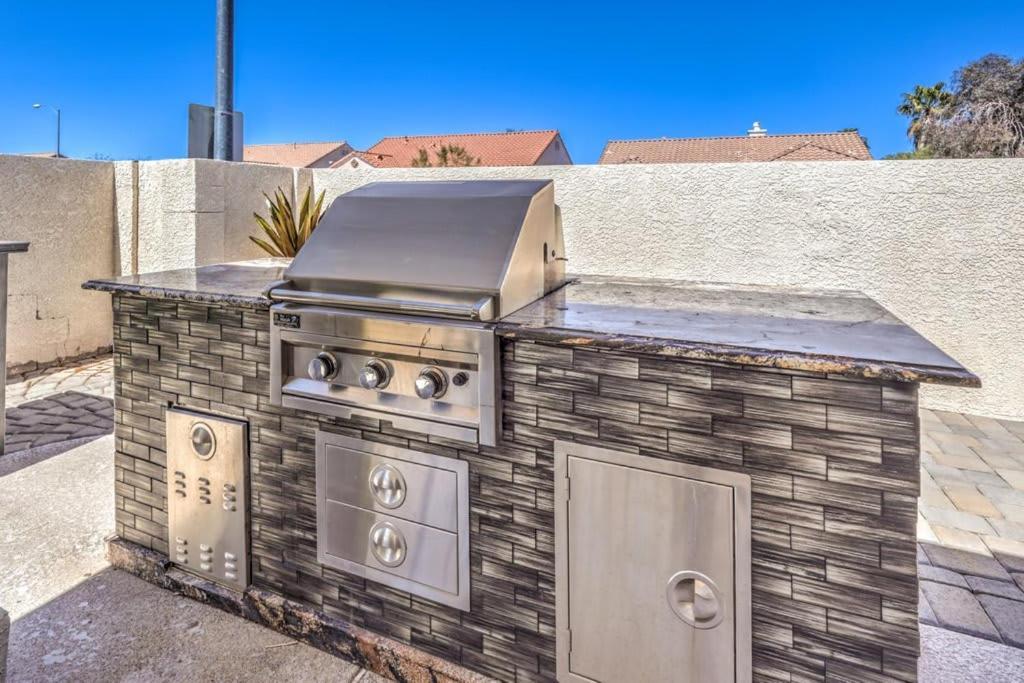 Family Fun For Everyone In Las Vegas- 4 Bedrooms, Billiards, Game Room Henderson Kültér fotó
